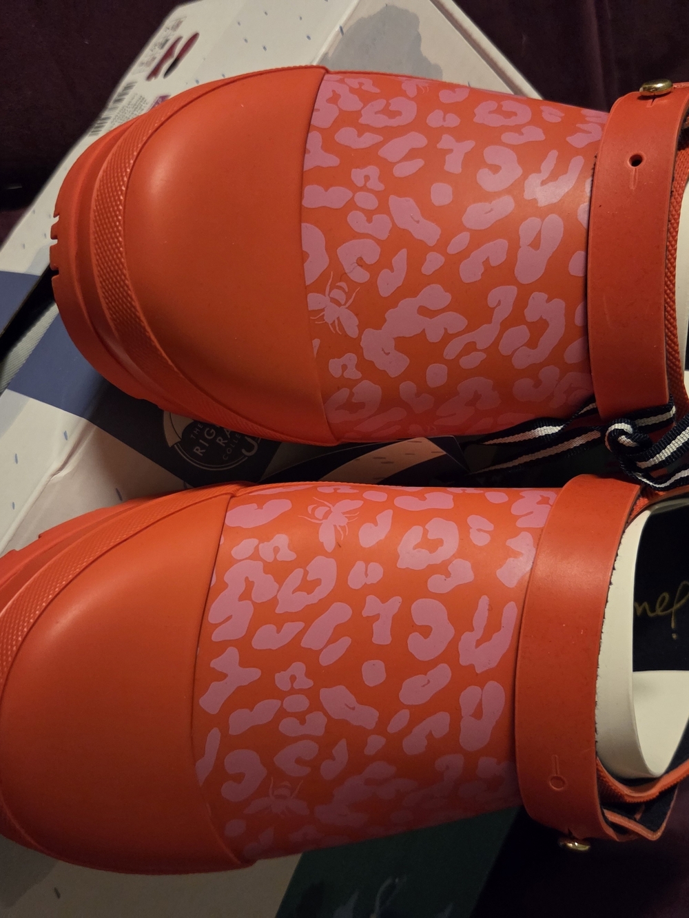 Joules Pop On Welly Red Clog Mules with Lavender Leopard Print - Picture 3 of 10